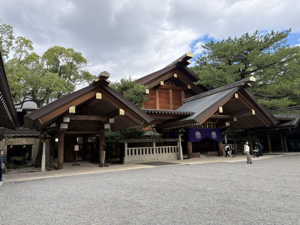 ✈️ 2.5 Wochen Japan: Von der Megacity Tokio bis nach Fukuoka (2025) Atsuta Jingu Schrein 1024x768
