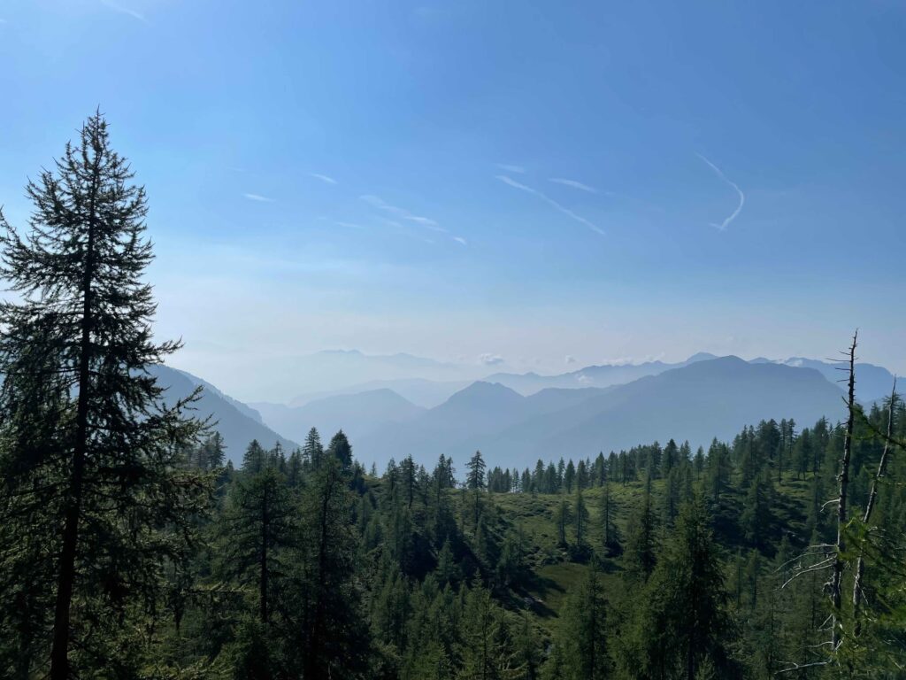 🥾 Vergeletto-Tal Wanderung: Bergsee, Seilbahn & einsame Natur im Tessin Aufstieg Zum Laghett 1024x768
