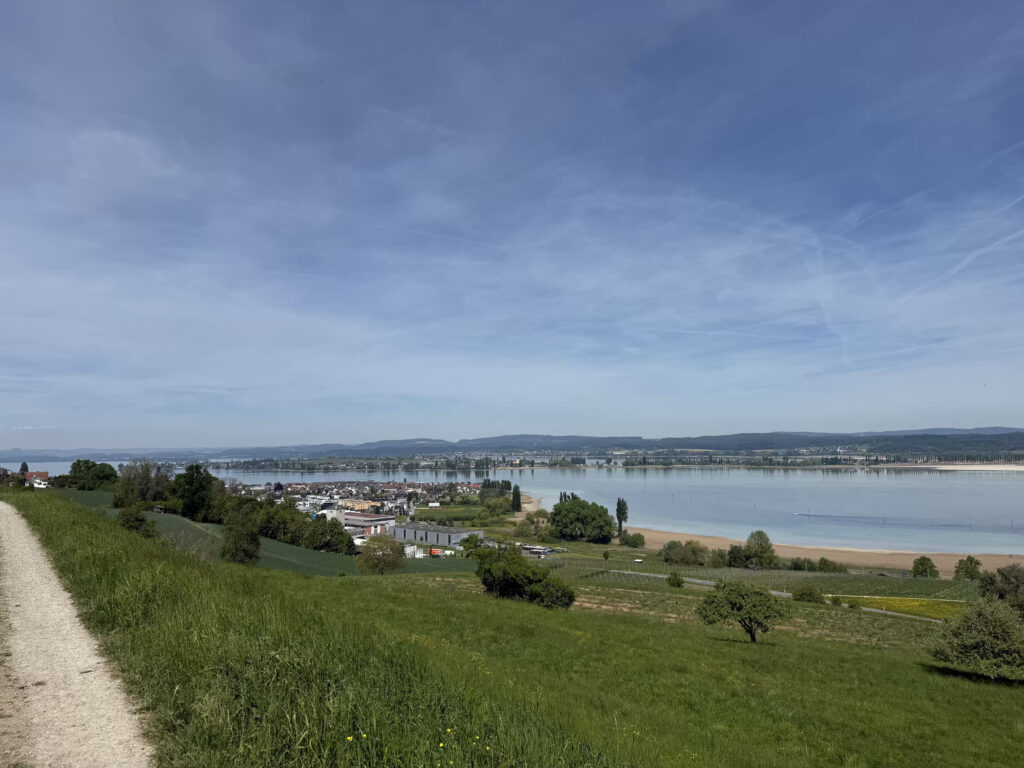🥾 Wanderung Kreuzlingen – Steckborn: Bodensee, Arenenberg & Badeplatz Aussicht Ermatingen 1024x768