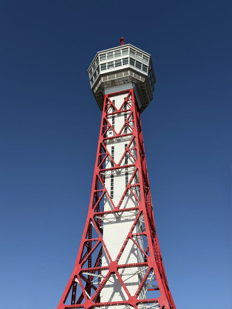 ✈️ 2.5 Wochen Japan: Von der Megacity Tokio bis nach Fukuoka (2025) Hakata Port Tower 768x1024
