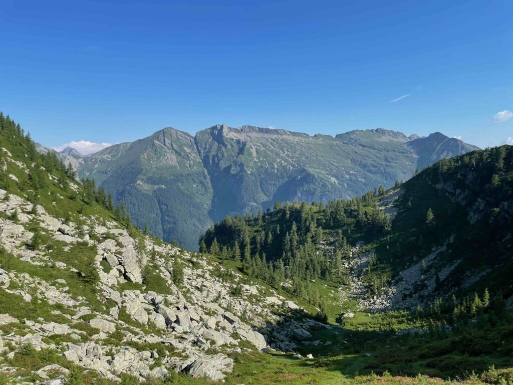 🥾 Vergeletto-Tal Wanderung: Bergsee, Seilbahn & einsame Natur im Tessin Pass Dal Boesan 4 1 1024x768